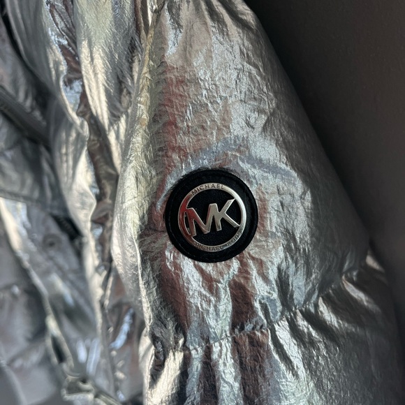 Michael Kors Faux fur silver puffer jacket - Picture 7 of 10
